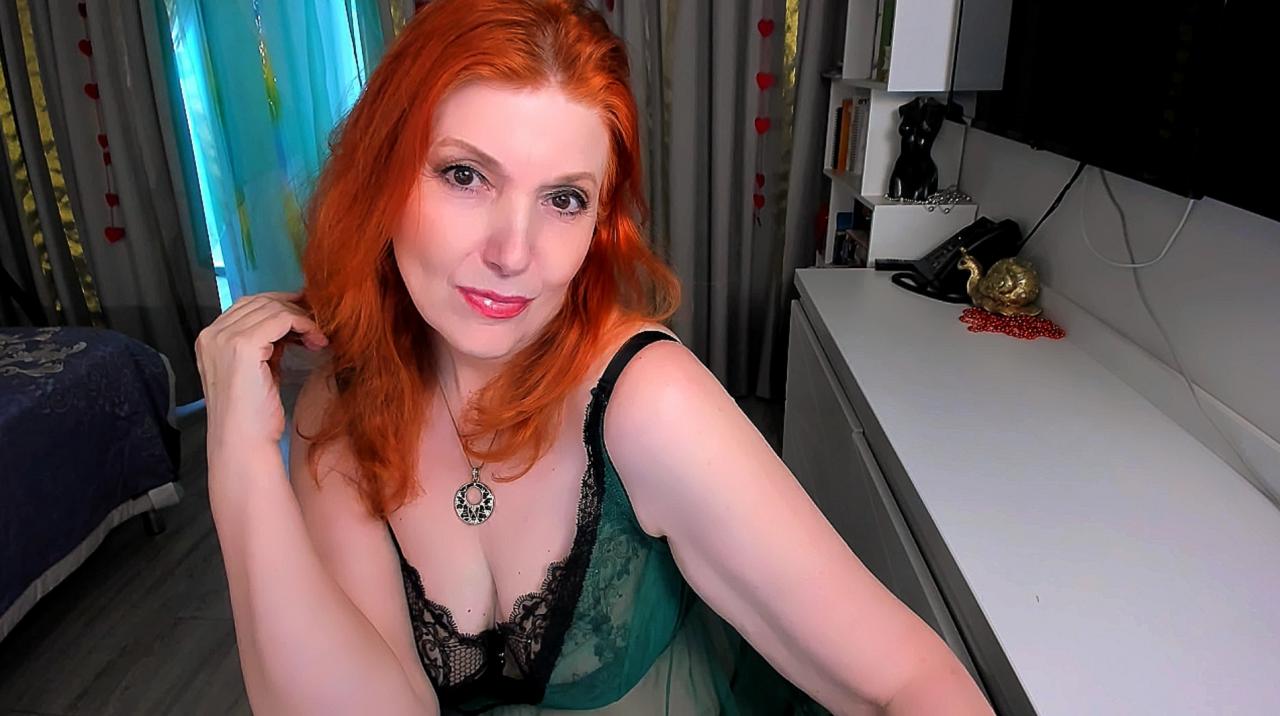 Webcam chat profile for AlmazFireFoxOne: Kissing