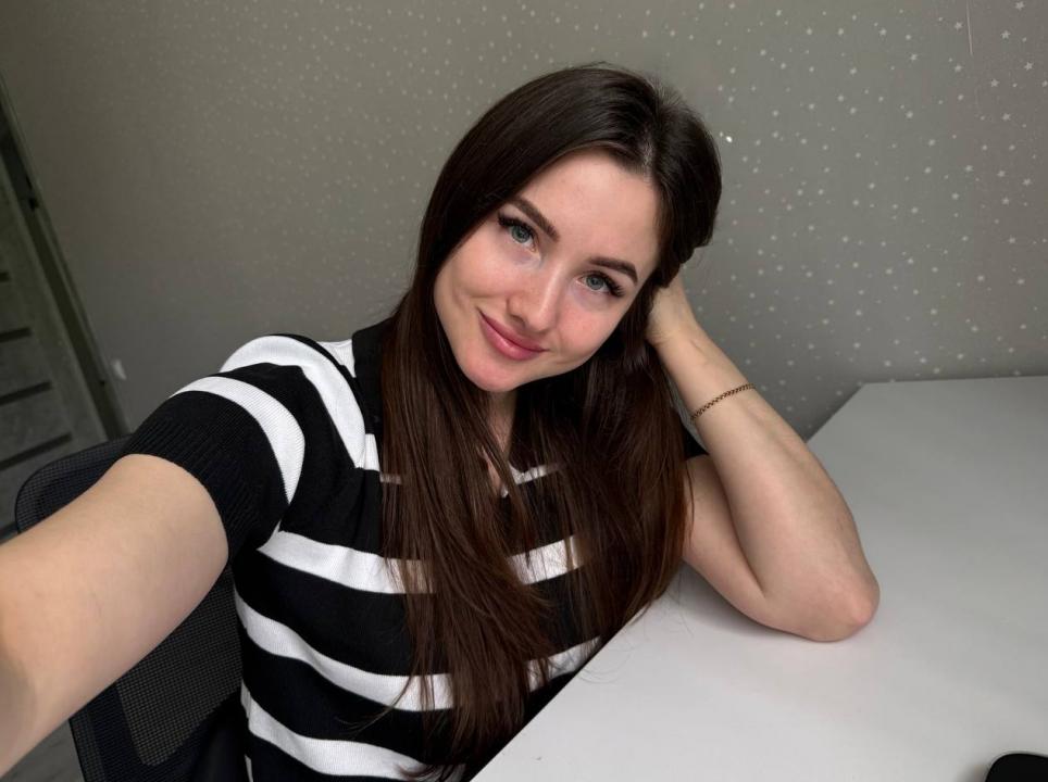 Webcam chat profile for Daciannie: Ask about my Hobbies