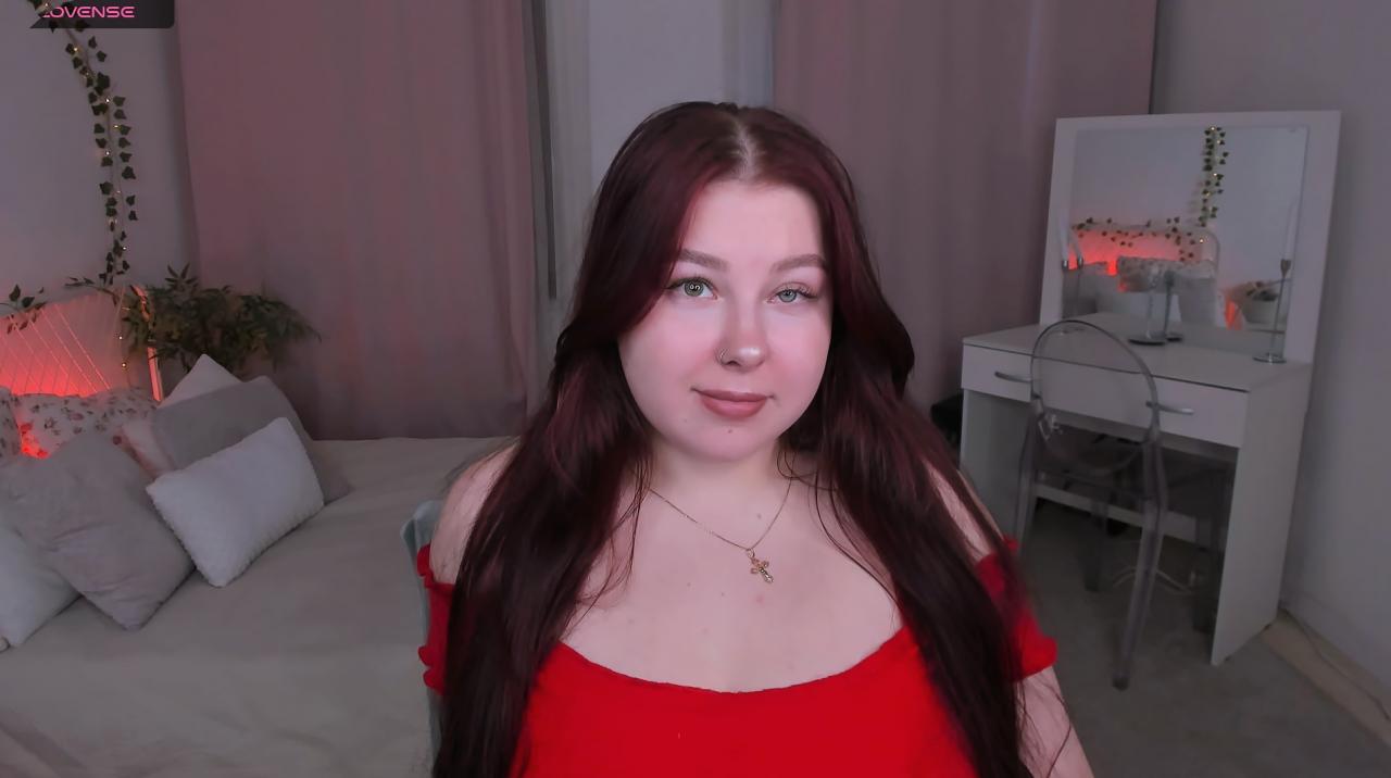 Webcam chat profile for EffyRain: Legs, feet & shoes