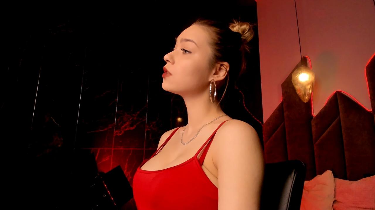 Webcam chat profile for AlysiaSun: Legs, feet & shoes