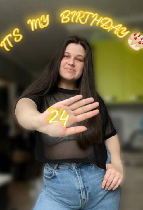 Webcam chat profile for 001PrettyFlower: Sports