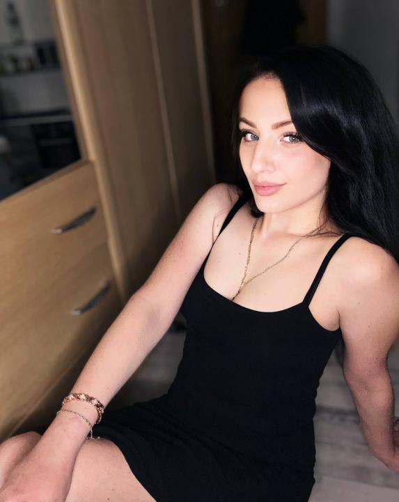 Webcam chat profile for AngelicAura