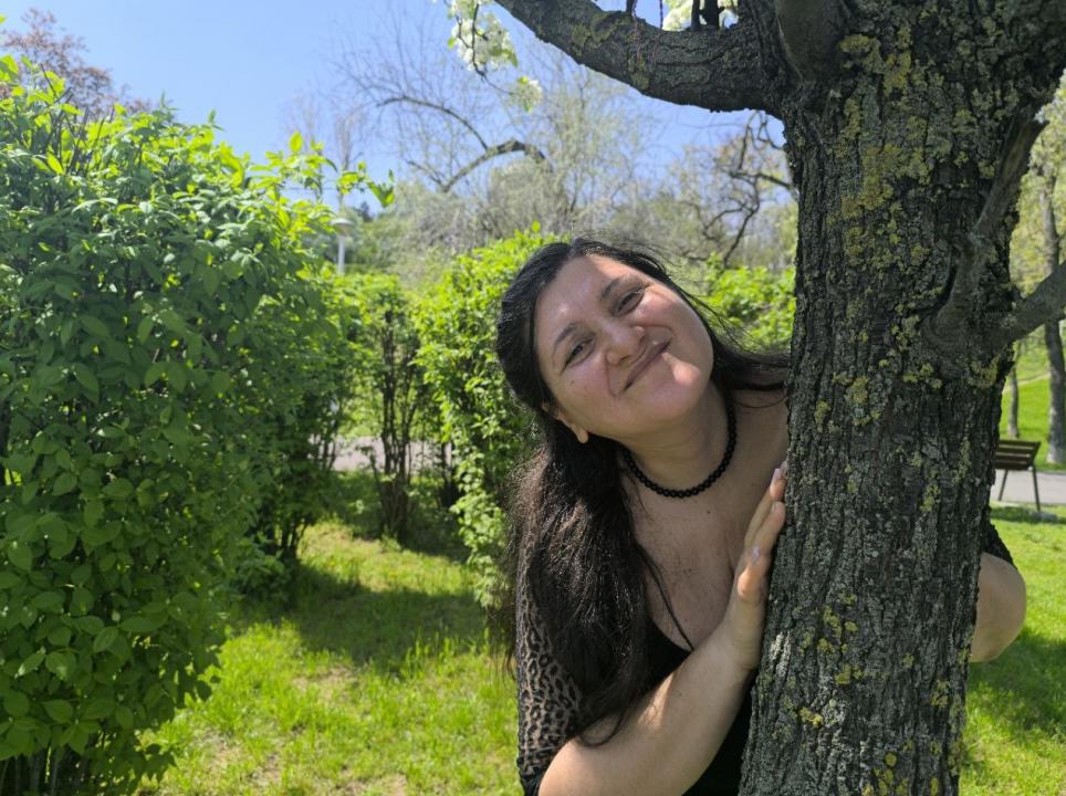 Webcam chat profile for SophiaBliss: Nipple play