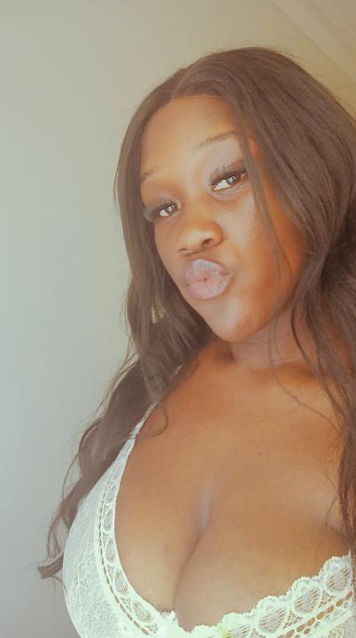 Webcam chat profile for lovette: Nails