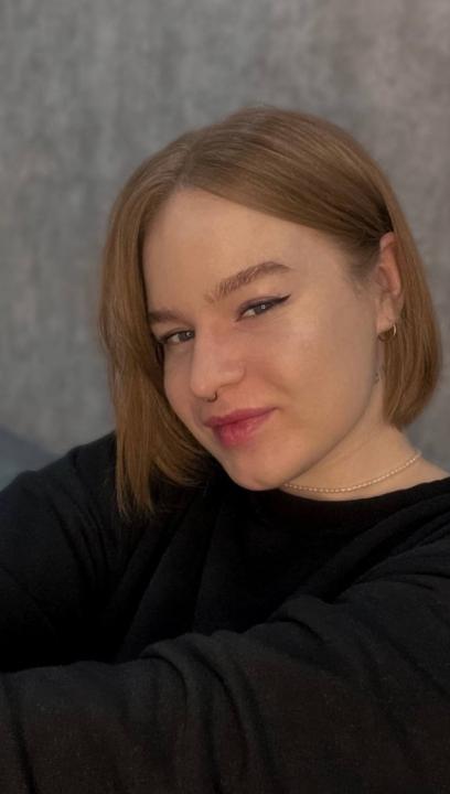 Webcam chat profile for Qelya: Ask about my Hobbies