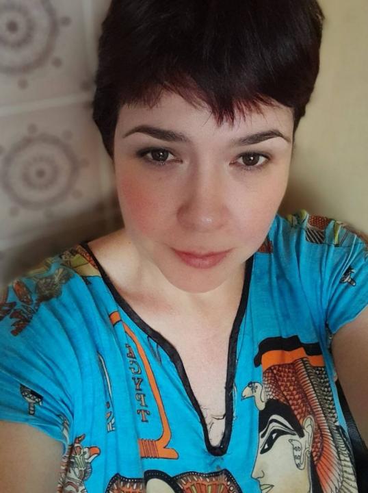 Webcam chat profile for Katislo: Outfits