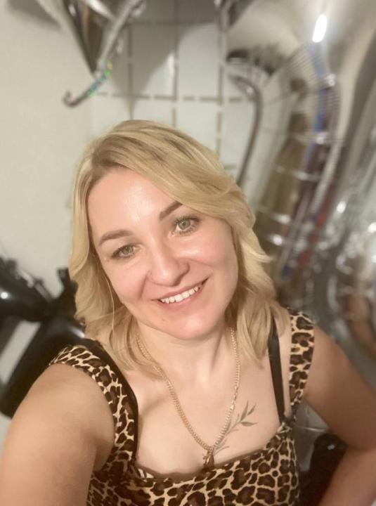 Webcam chat profile for 1CherryMood