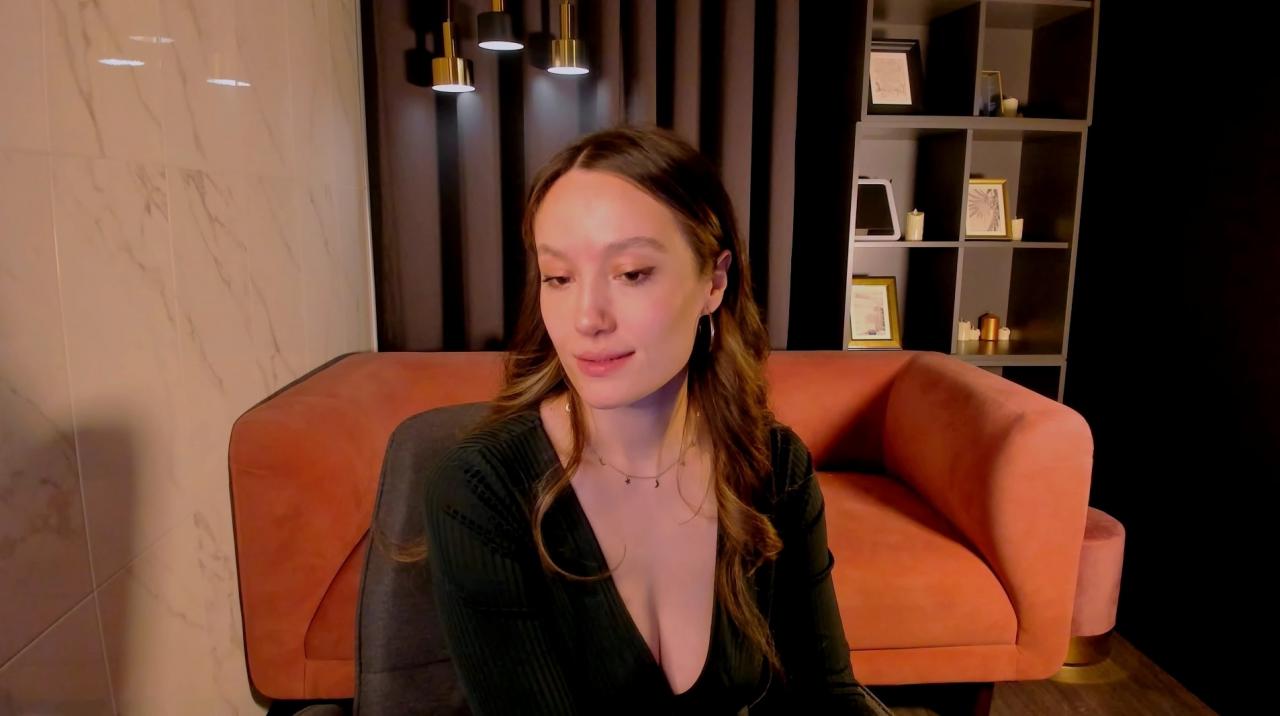 Webcam chat profile for AgnesGoddes: Legs, feet & shoes