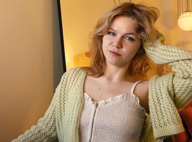 Webcam chat profile for ElizabethVane: Legs, feet & shoes