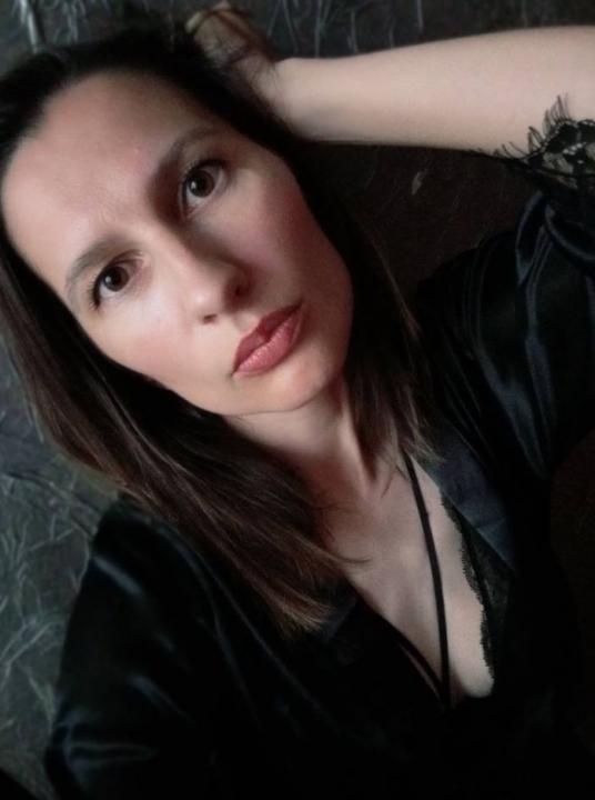 Webcam chat profile for DreamyIris