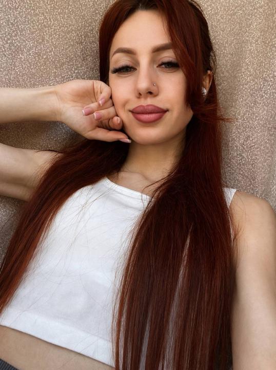 Webcam chat profile for Mary77: Travel