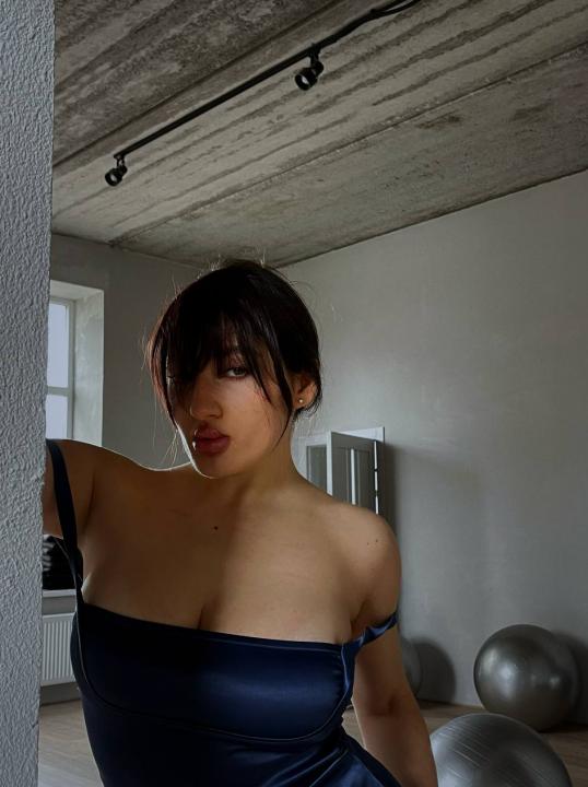 Webcam chat profile for sexy0and018hot