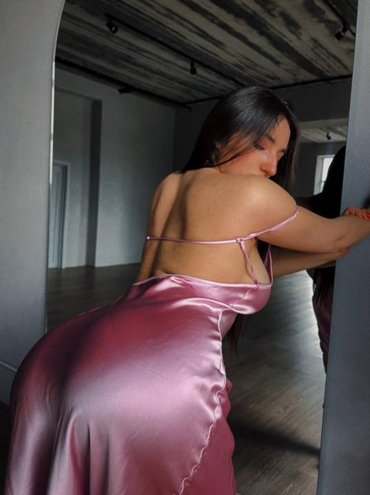 Webcam chat profile for sexy0and018hot