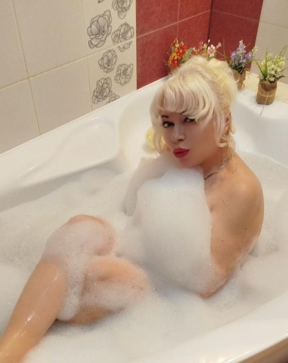 Webcam chat profile for KleopatraX: Bondage & discipline