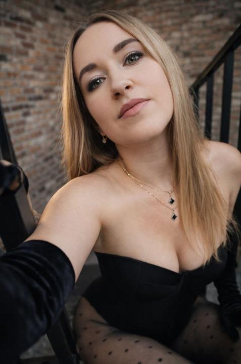 Webcam chat profile for SinMuse