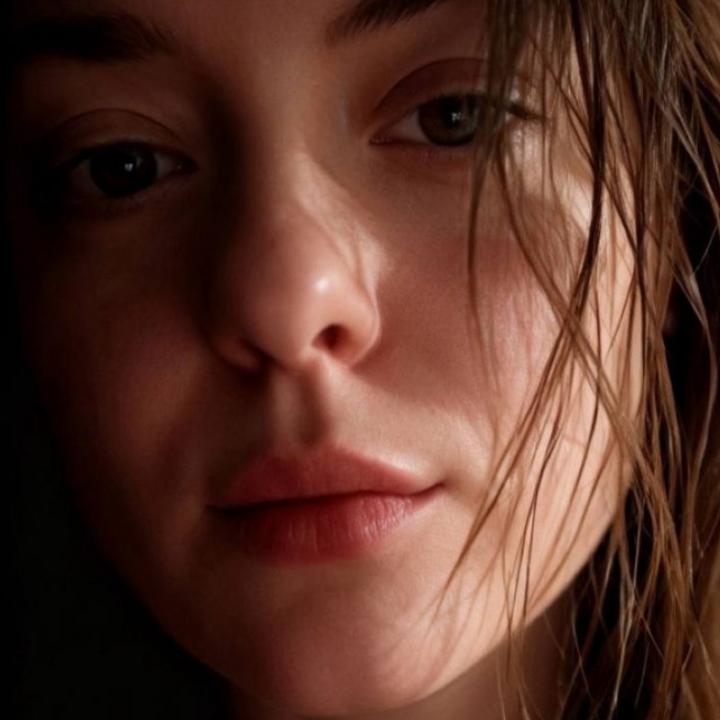 Webcam chat profile for BestiJR: Travel