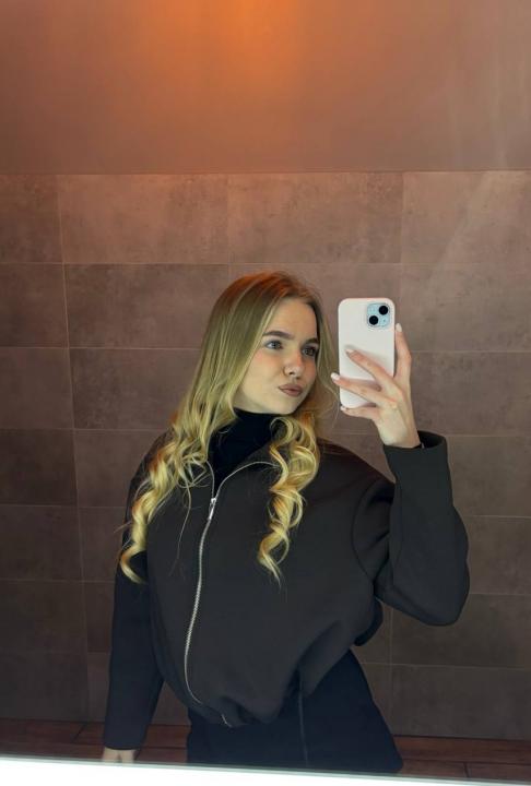 Webcam chat profile for Jessiebell1