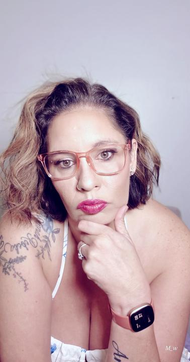 Webcam chat profile for PeachyGoddess: Dominatrix