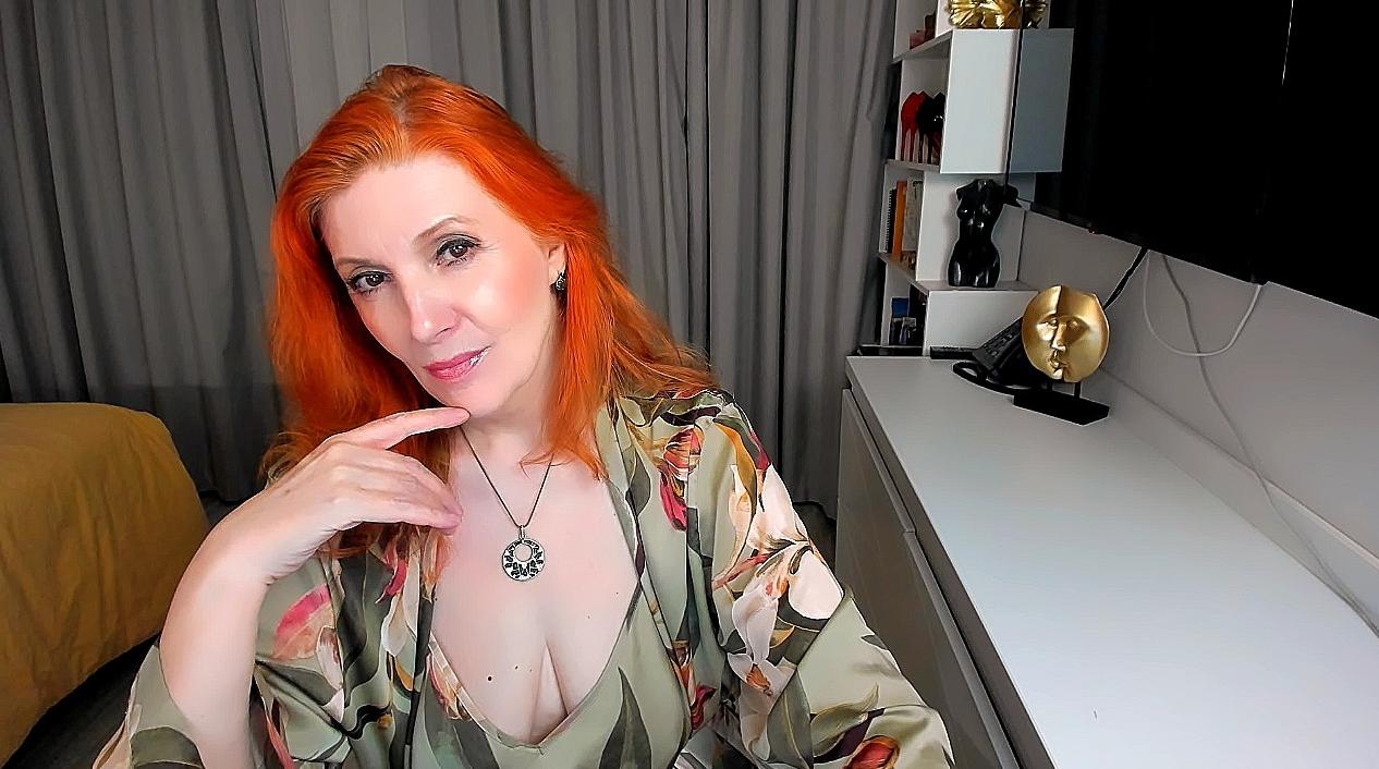 Webcam chat profile for AlmazFireFoxOne: Kissing