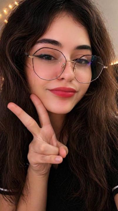 Webcam chat profile for Cyrina: Ask about my Hobbies