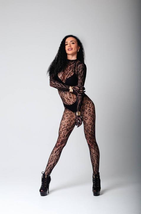 Webcam chat profile for LoveDresms