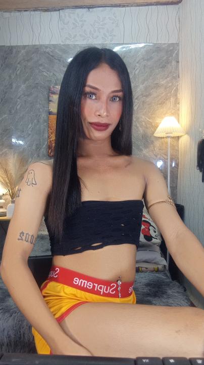 Webcam chat profile for hotcumjasminex: Legs, feet & shoes