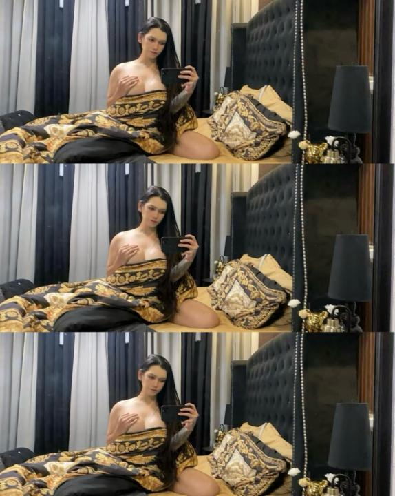 Webcam chat profile for DarkestSofia: Bondage & discipline