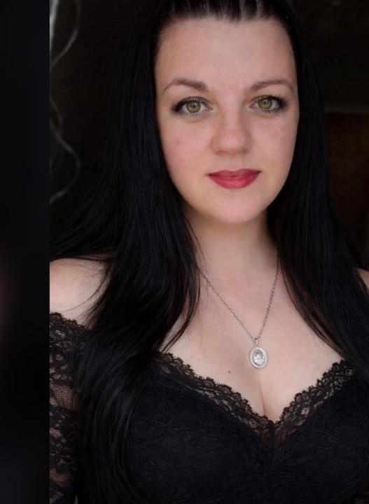 Webcam chat profile for Milana33