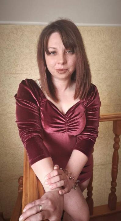 Webcam chat profile for RedChilii