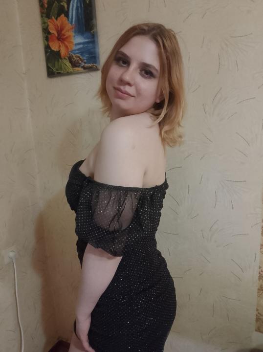 Webcam chat profile for Rovina: Ask about my Hobbies