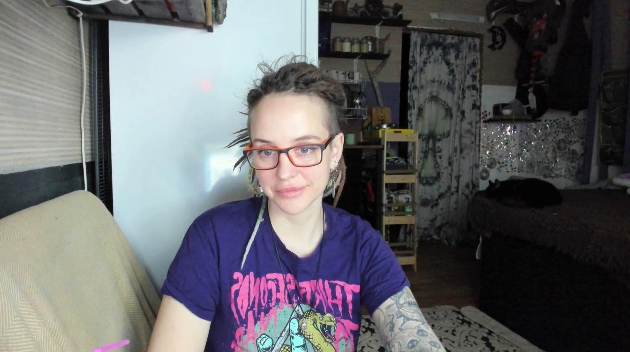 Webcam chat profile for LisaFoxy: Legs, feet & shoes
