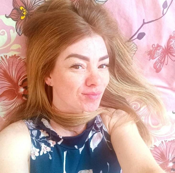 Webcam chat profile for 1Foxy: Ask about my Hobbies