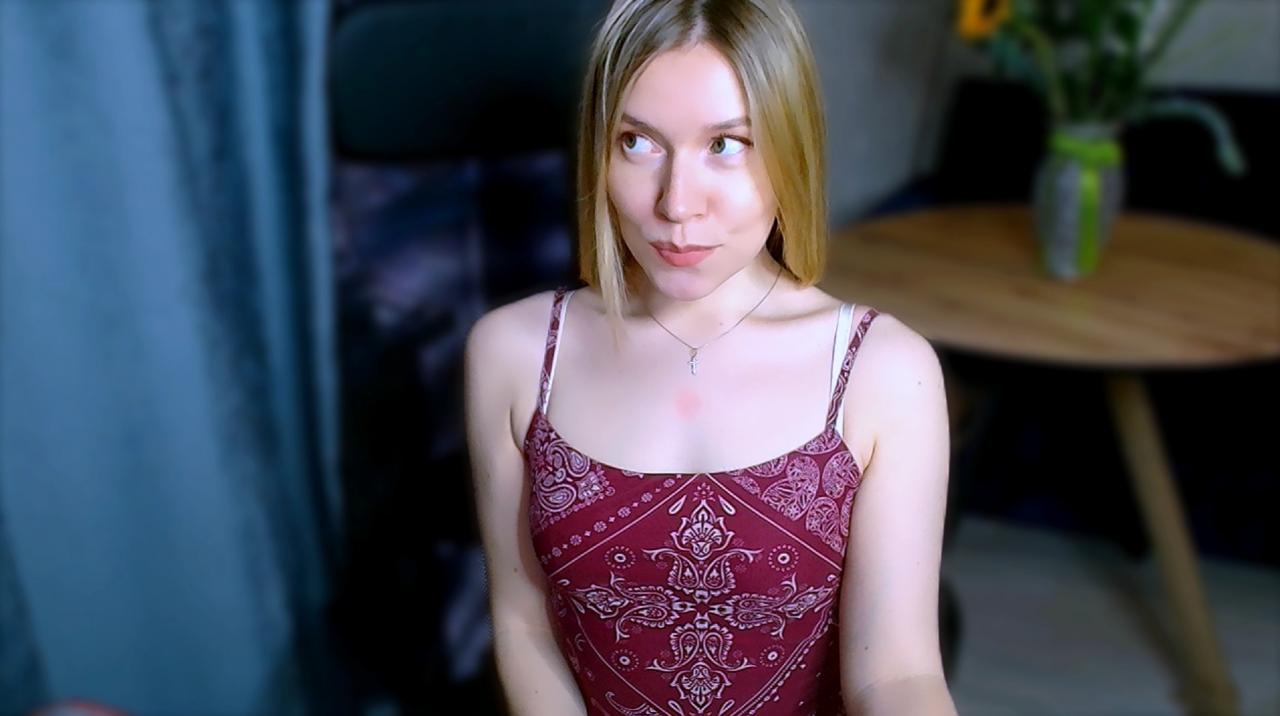 Webcam chat profile for TaylorBre: Legs, feet & shoes