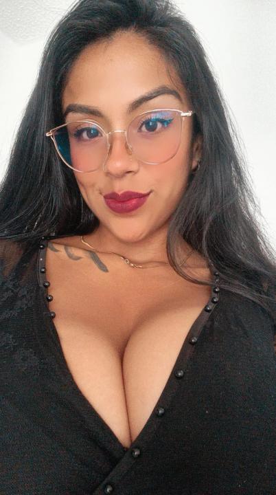 Webcam chat profile for Giisell: Kissing
