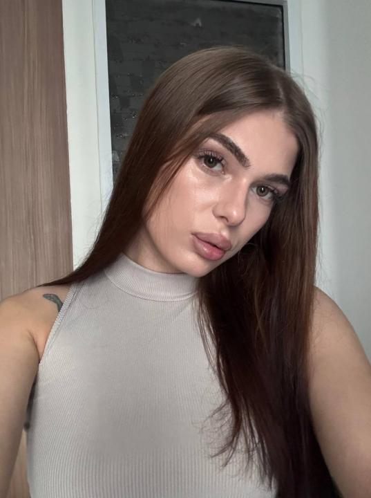 Webcam chat profile for KittySweetLe: Ask about my Hobbies