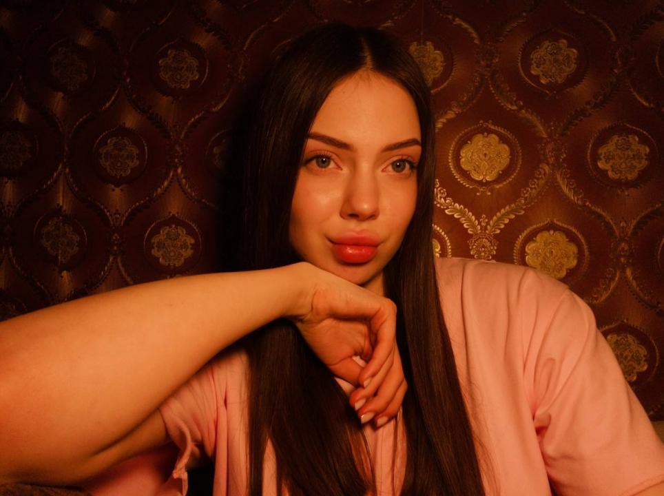 Webcam chat profile for 1Doll