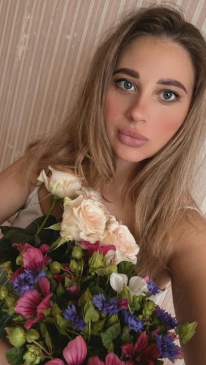 Webcam chat profile for Quavina: Ask about my Hobbies