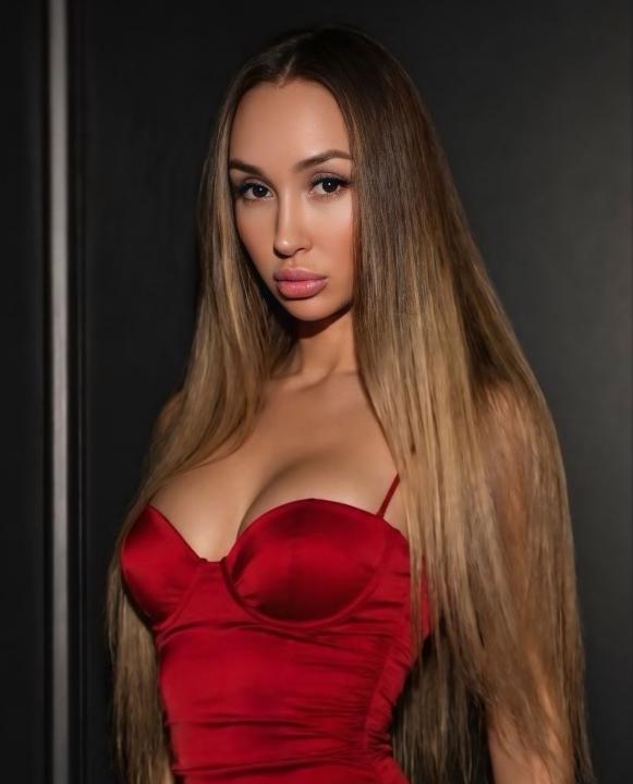 Webcam chat profile for Lolikyt8965: Dancing