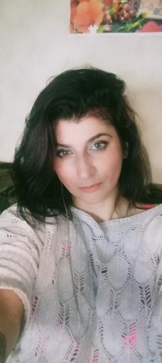 Webcam chat profile for Mia44: Travel