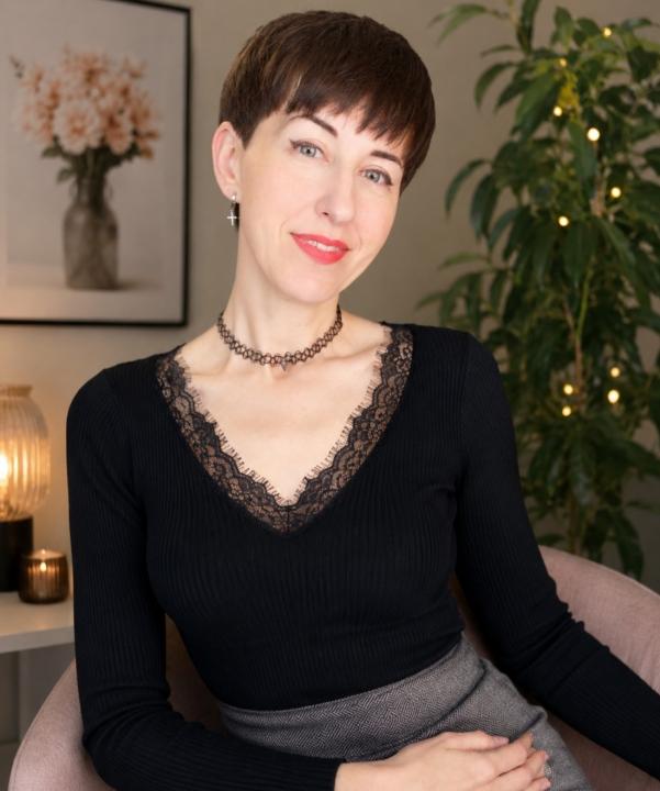 Webcam chat profile for NikoleSweet1: Legs, feet & shoes