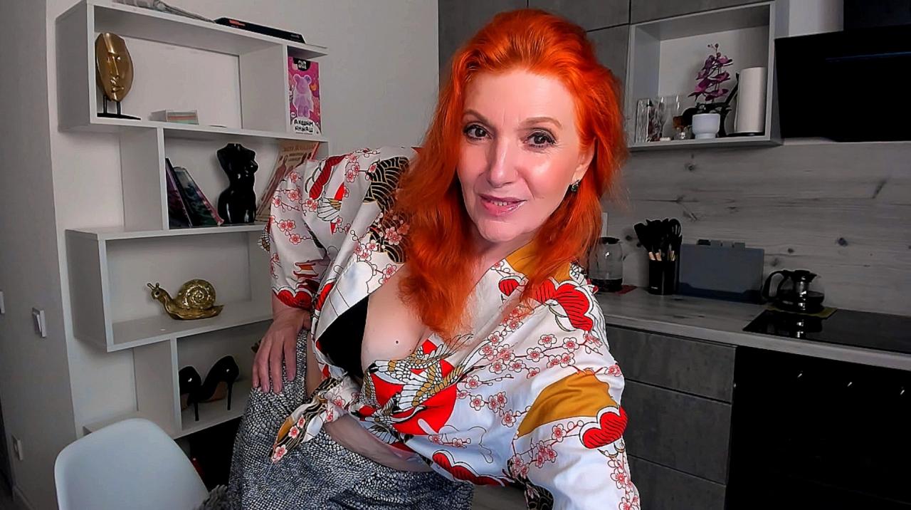 Webcam chat profile for AlmazFireFoxOne: Kissing
