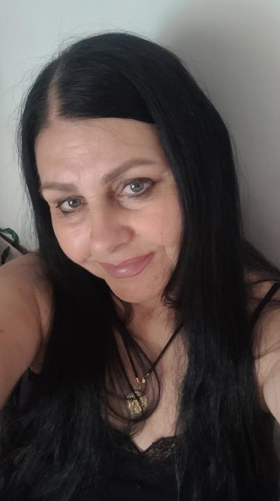 Webcam chat profile for Maurelle: Ask about my Hobbies
