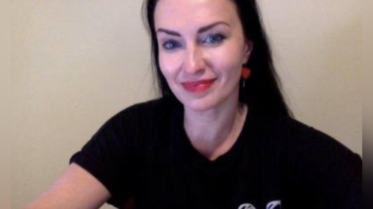 Webcam chat profile for Gracelyn