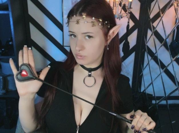 Webcam chat profile for LilyMoonlight: Dominatrix