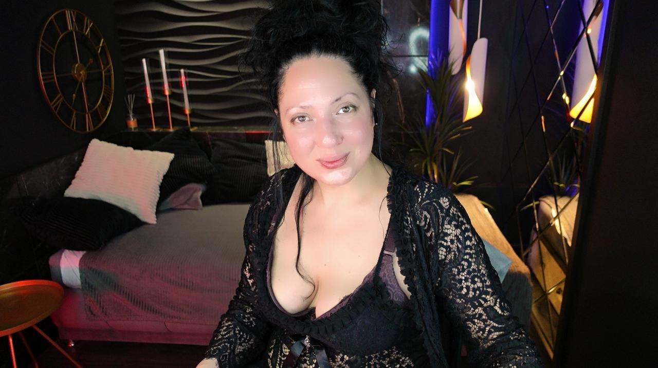 Webcam chat profile for AnitaMuse: Latex & rubber