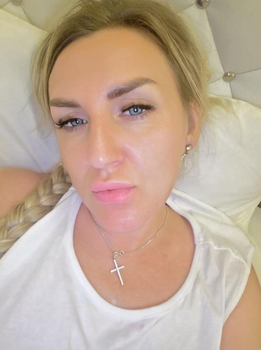 Webcam chat profile for Verlisse: Ask about my Hobbies