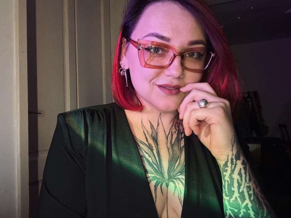 Webcam chat profile for TrueAlice: Cooking