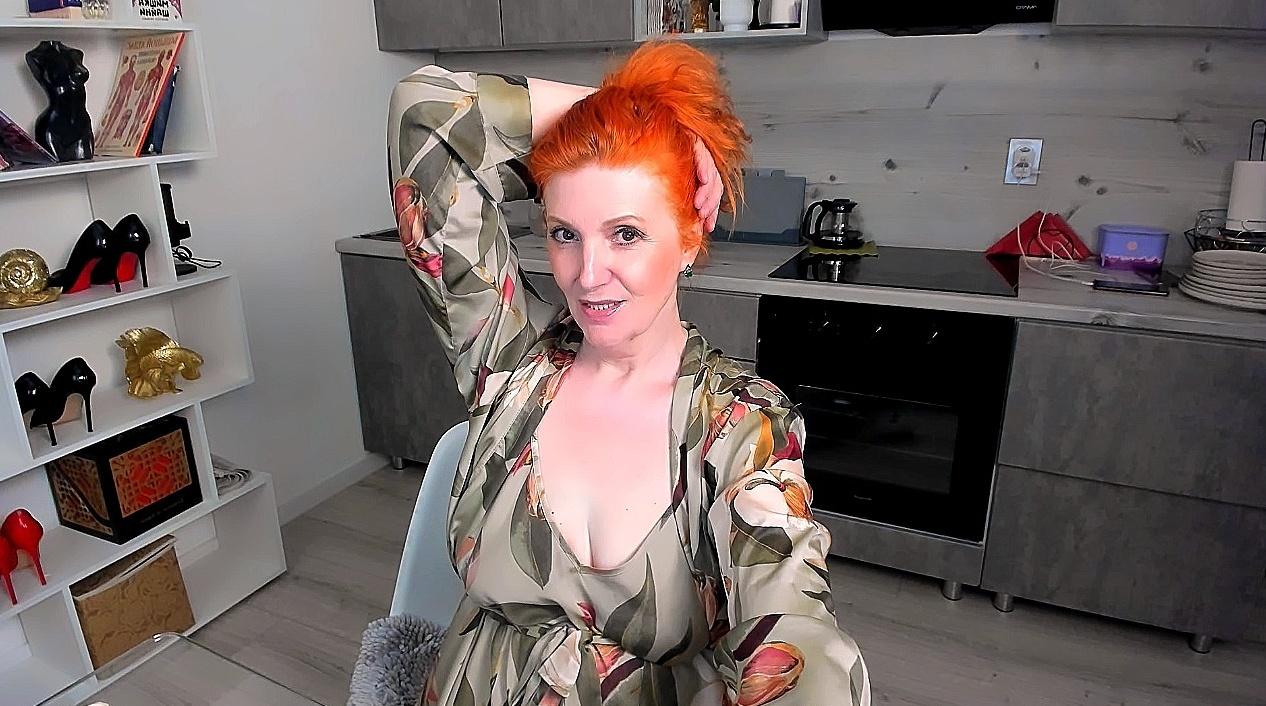 Webcam chat profile for AlmazFireFoxOne: Kissing