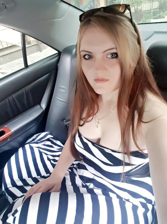 Webcam chat profile for MissLilix: Ask about my other interests