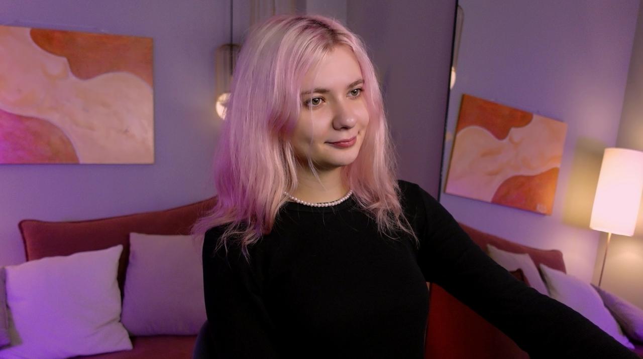 Webcam chat profile for RoxySun: Lingerie & stockings